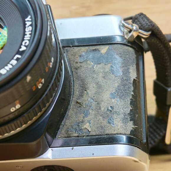 Yashica FX-7 35mm SLR Film Camera, with Yashica 50mm f2 Lens, Made in Japan - Picture 6 of 16